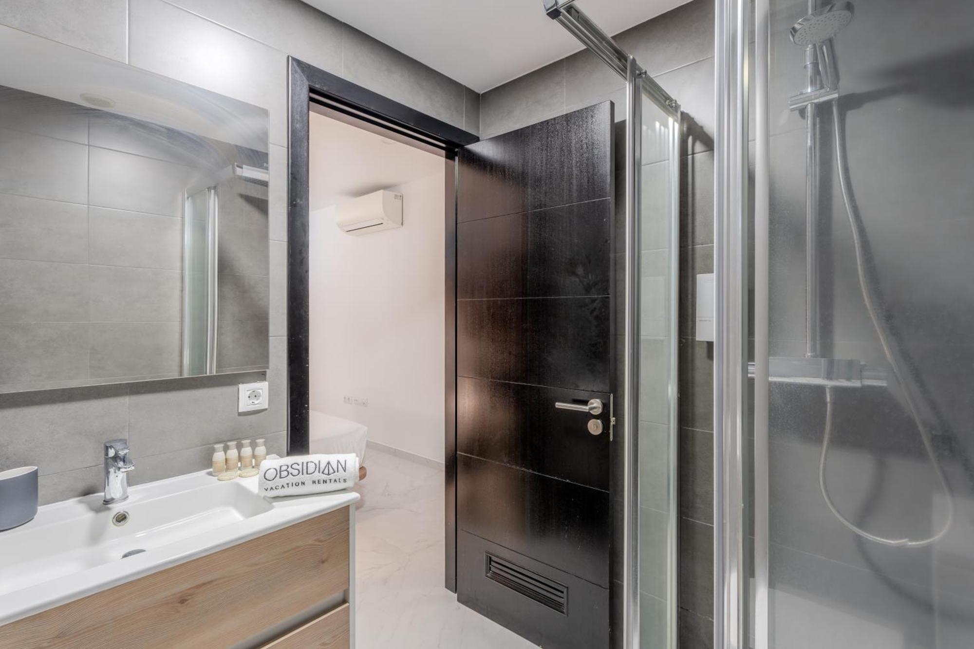 Obsidian Ocean Blue Radazul Apartment Ngoại thất bức ảnh